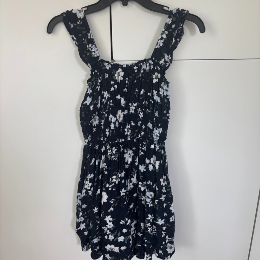 Hollister Navy Floral Dress With Built-In Shorts Size Small